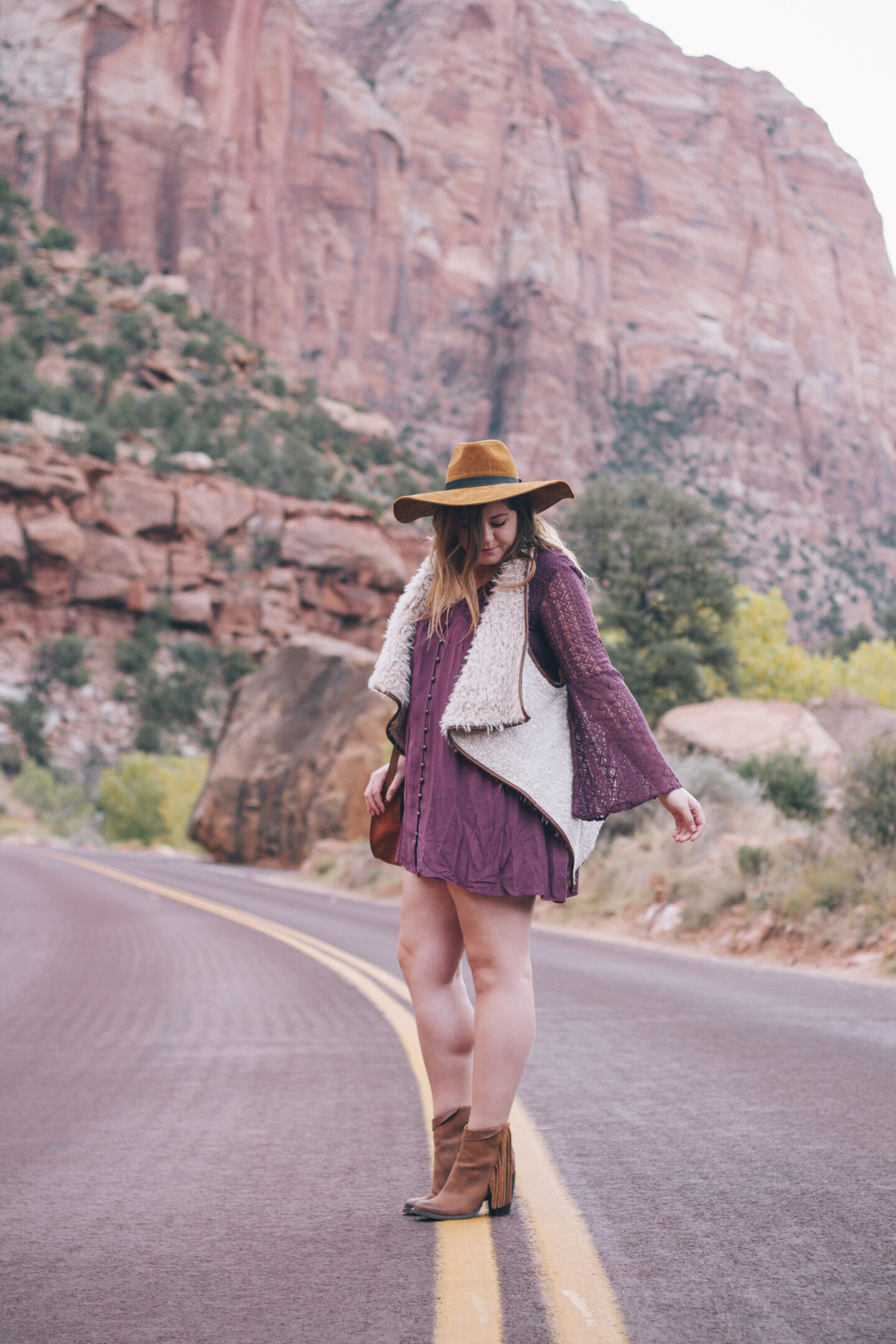 boho outfit in zion national park