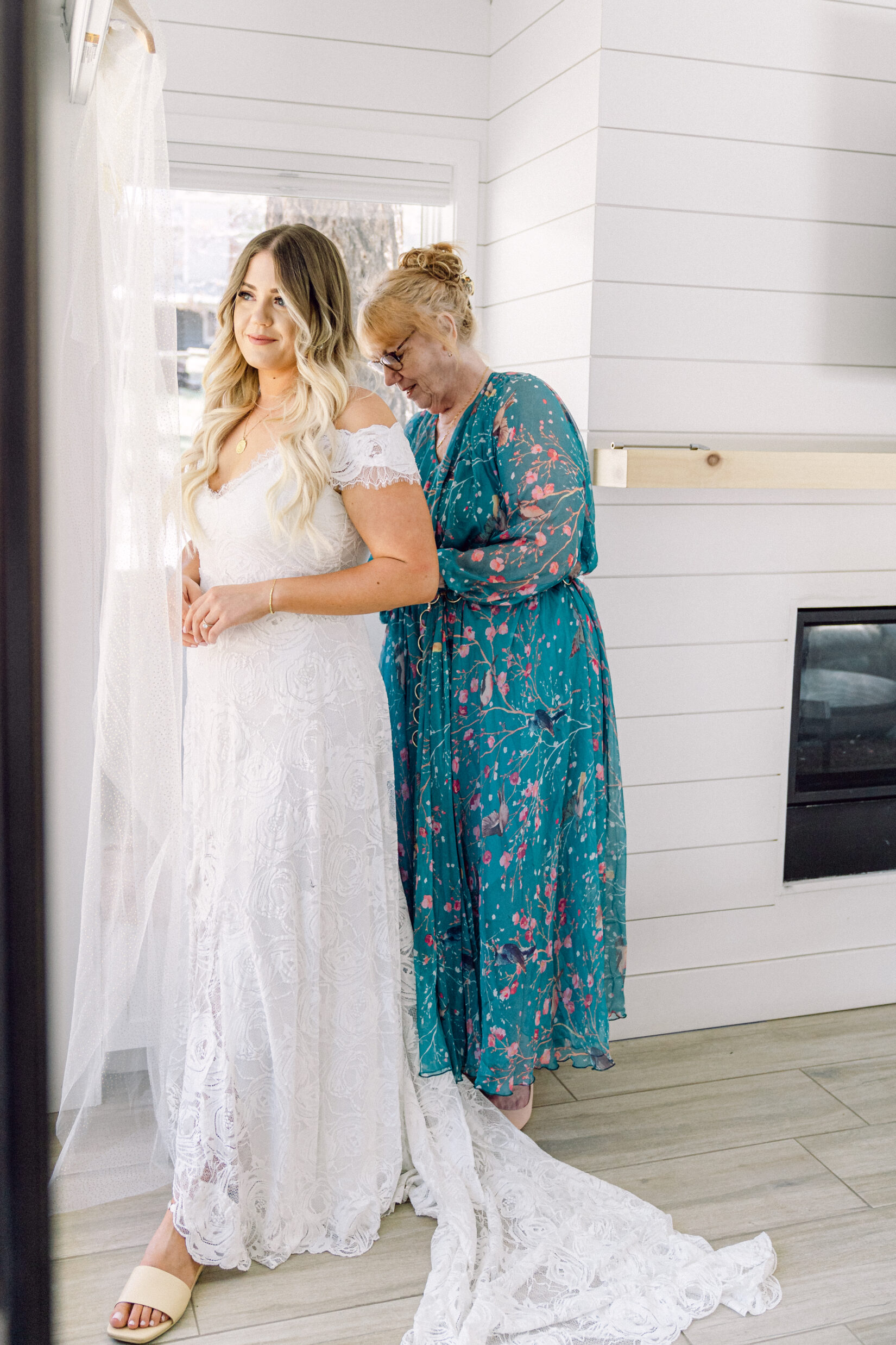 Wedding Wednesday: My Grace Loves Lace Wedding Dress