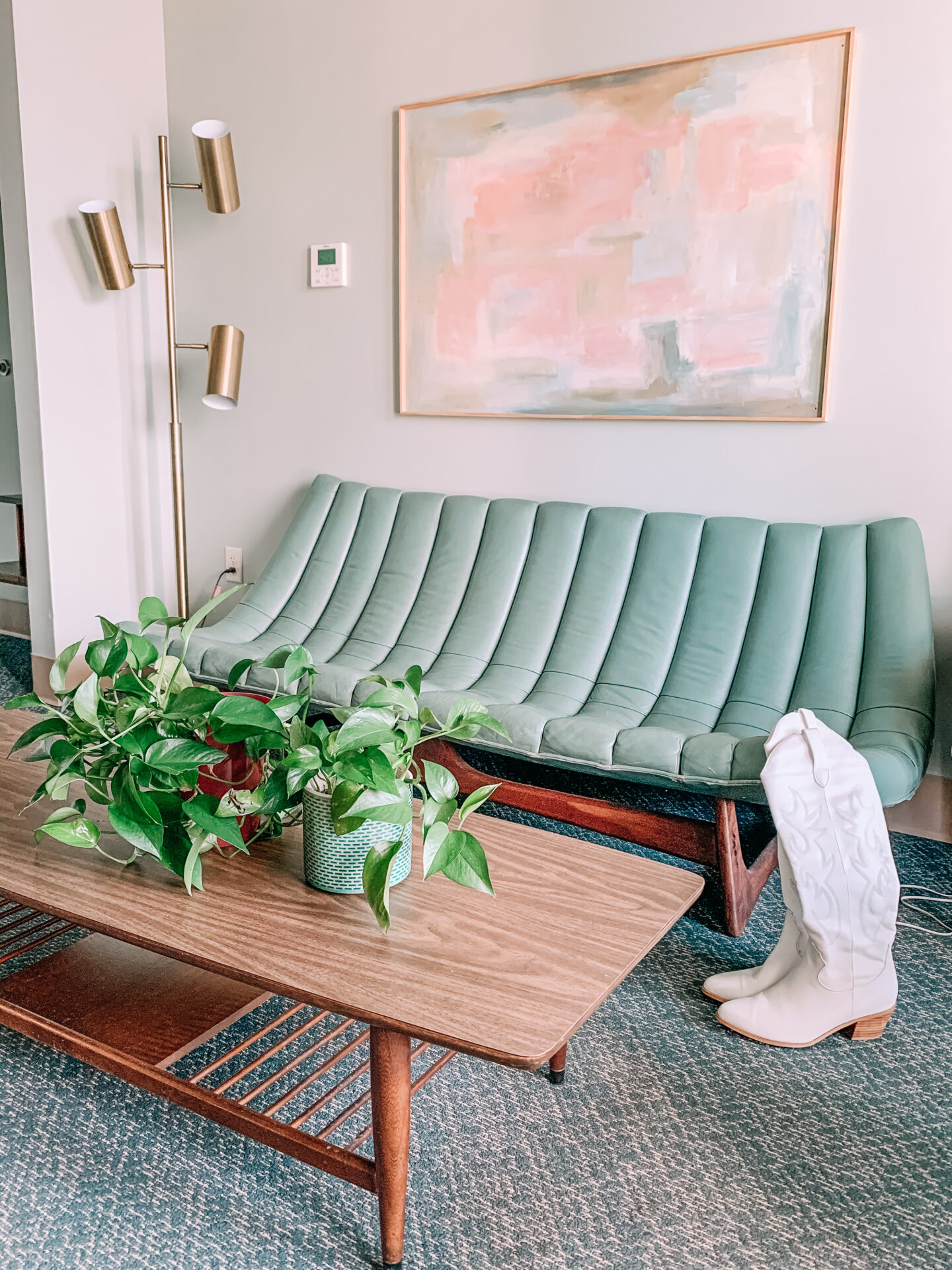 East Austin Hotel, Austin TX, boho hotel, mid century hotel, instagrammable hotel